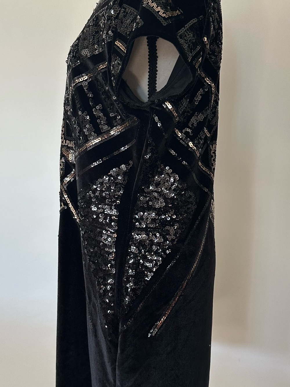 Black Velvet Sequin Mini Dress Art Deco Geometric Gold Black Mobwife Glam Chic - Picture 5 of 10